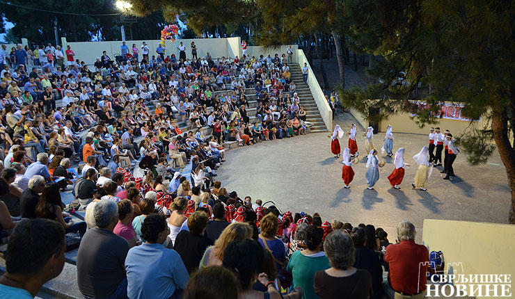 Potpisan protokol o bratimljenju 3 folklor