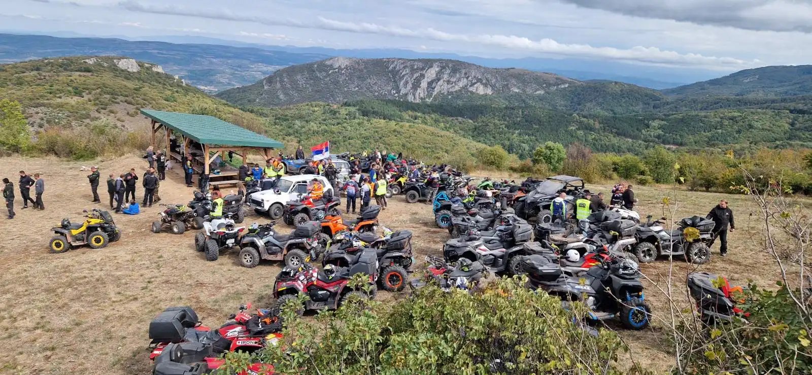Kvadovi na obroncima Svrljiških planina, u predivnoj prirodi, foto: M.D.