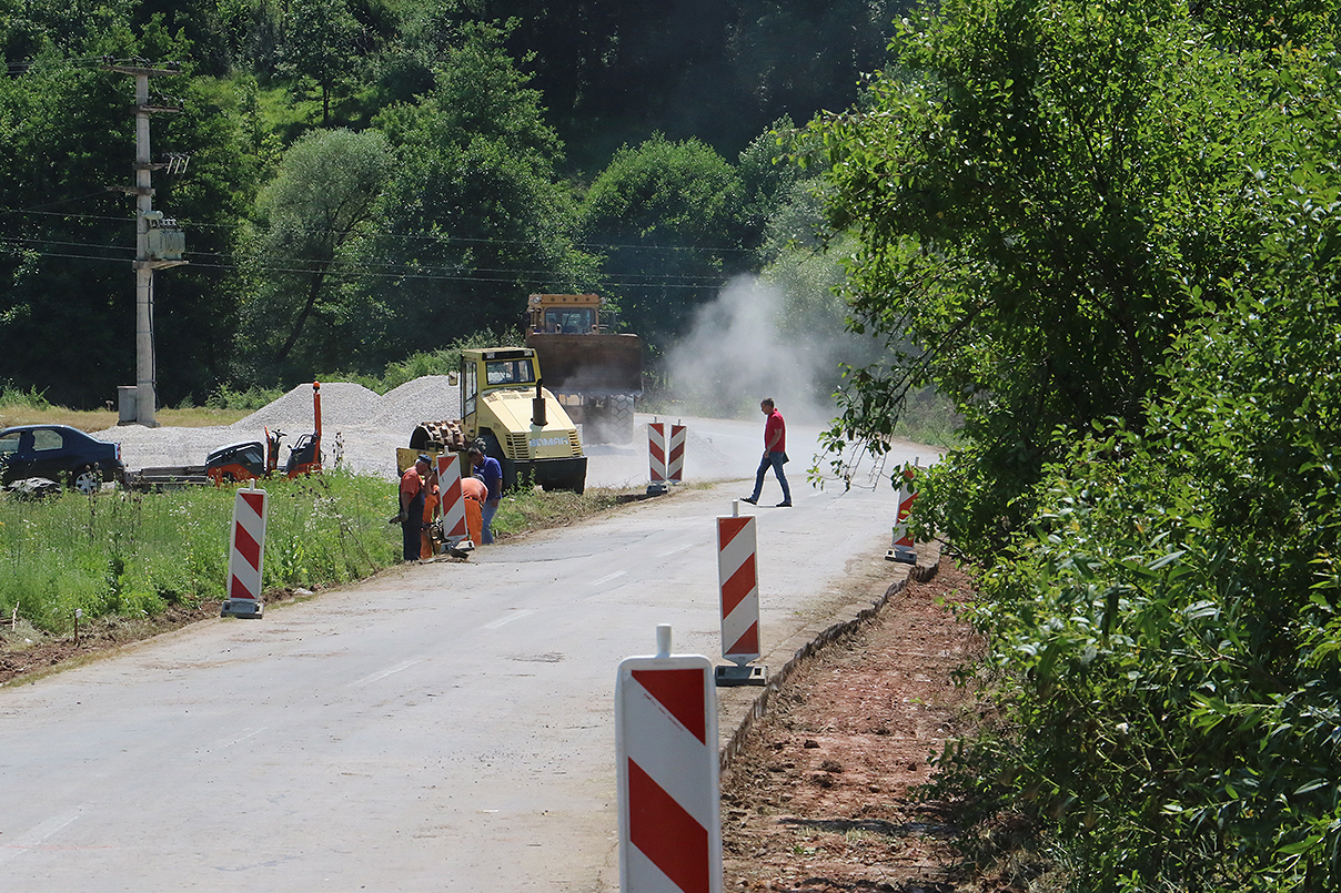 Izgradnja puta prema Staroj planini iz pravca Svrljiga, foto: M. Miladinović, Svrljiške novine