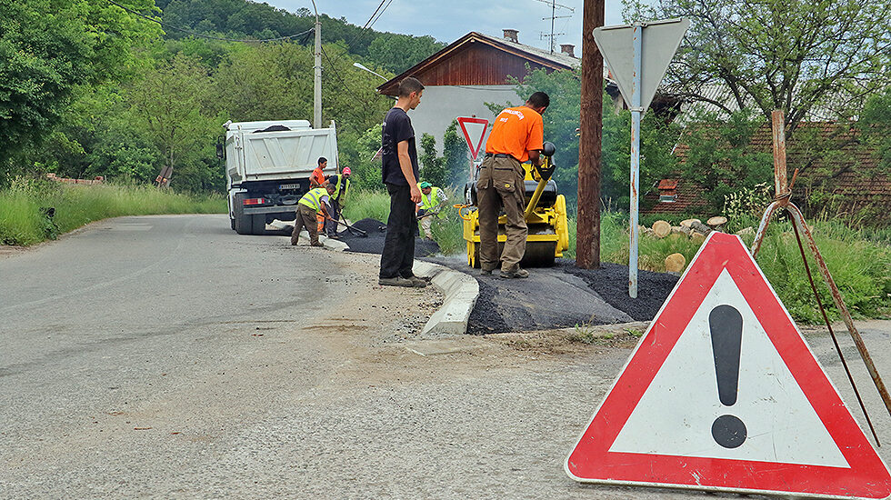 Foto: Svrljiške novine / izgradnja trotoara