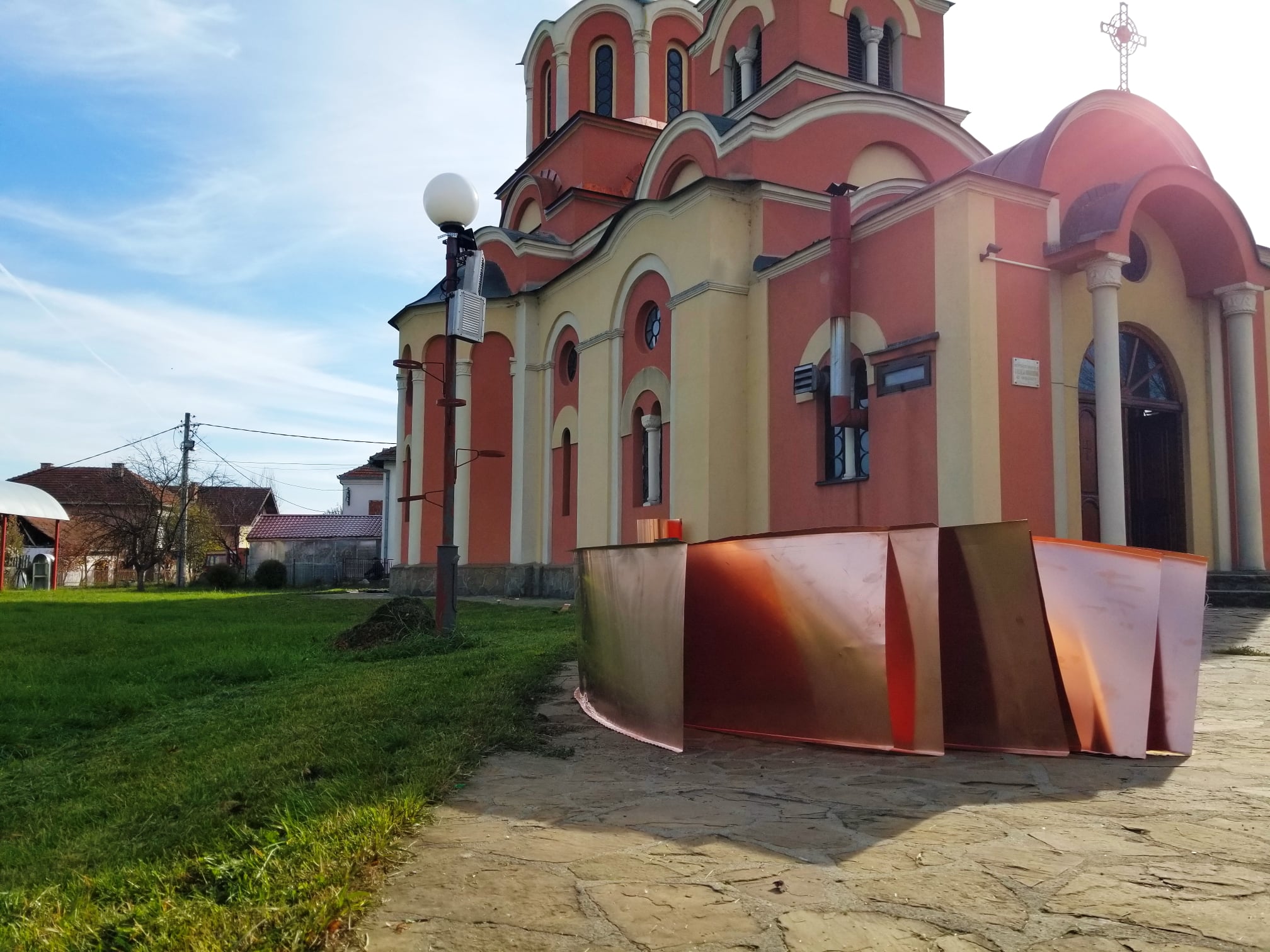 Materijal za pokrivanje, foto: Crkva Sv. cara Konstantina i carice Jelene