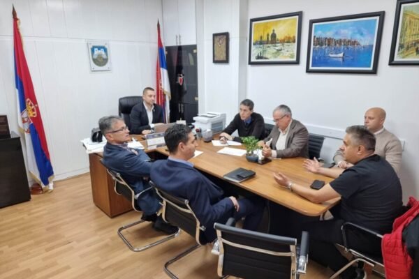 Sastanak u kancelariji predsednika opštine Svrljig, foto: M.M.