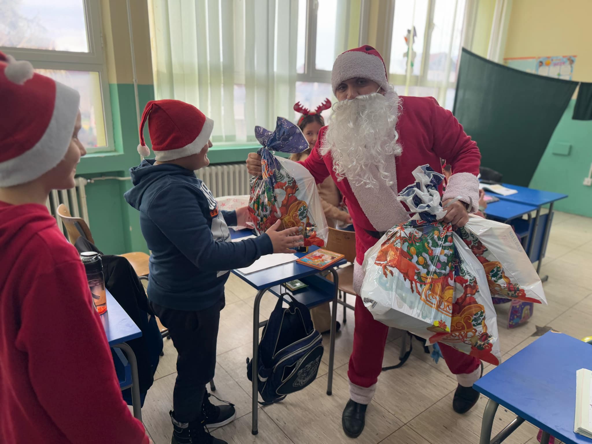 Poseta Osnovnoj školi, foto: Svrljiške novine