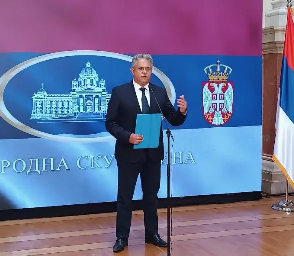 Miletić traži hitnu sanaciju puteva i veću brigu o starima! (FOTO, VIDEO) 1 Milija Miletić, konferencija, foto: PR Služba