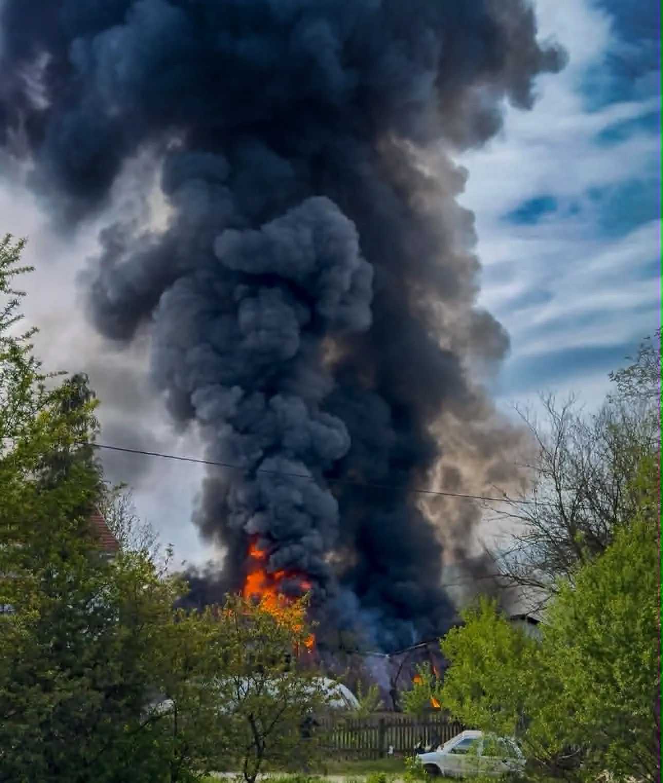 Veliki požar u fabrici nameštaja u Svrljigu: Gorele hale „Trilorda“, nema povređenih 1 Požar, Trilord, foto: Svrljiške novine