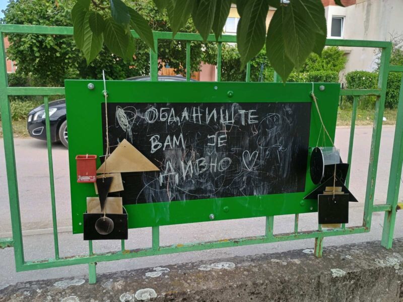 FOTO: „Obdanište vam je divno“ – poruka koja je ulepšala dan zaposlenima u Poletarcu 1 Fotografija preuzeta sa stranice PU Poletarac, foto: PU Poletarac