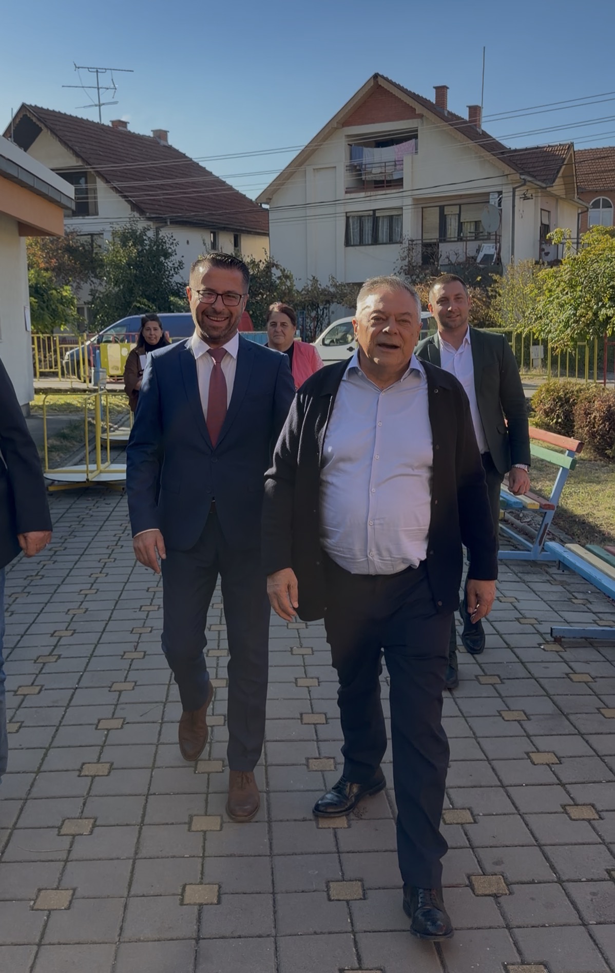 Tončev u Svrljigu: Ministarstvo obezbeđuje sredstva za zamenu oluka na vrtiću „Poletarac“ 2 Obilazak vrtića, foto: Svrljiške novine