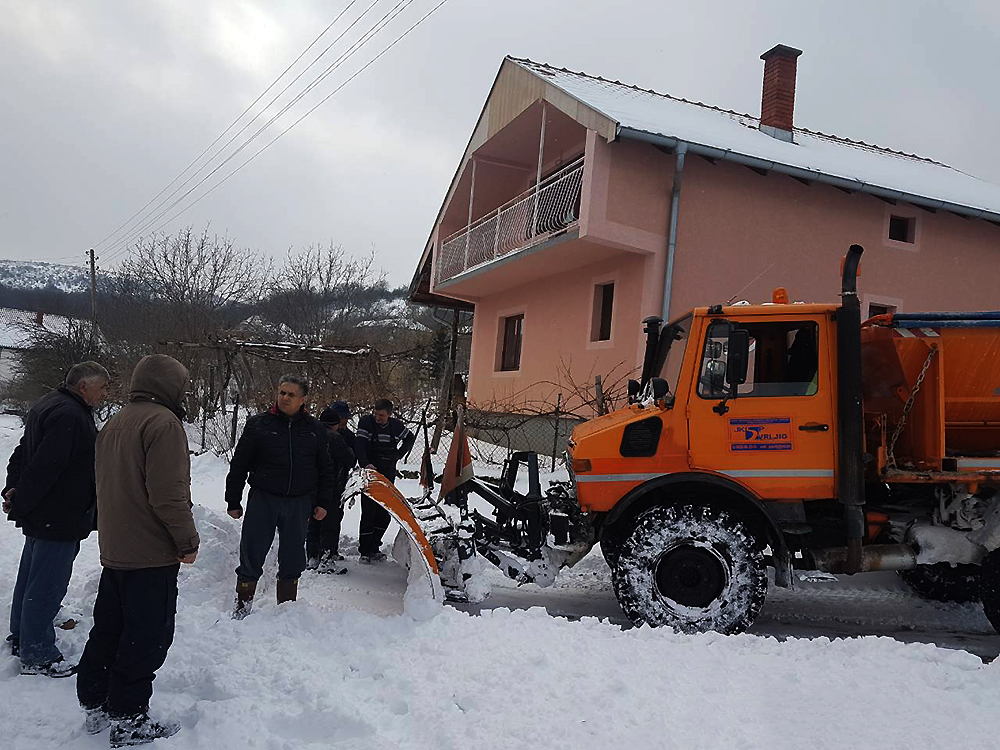 Narodni poslanik Milija Miletić obišao sela